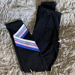 Black leggings with ankle detail